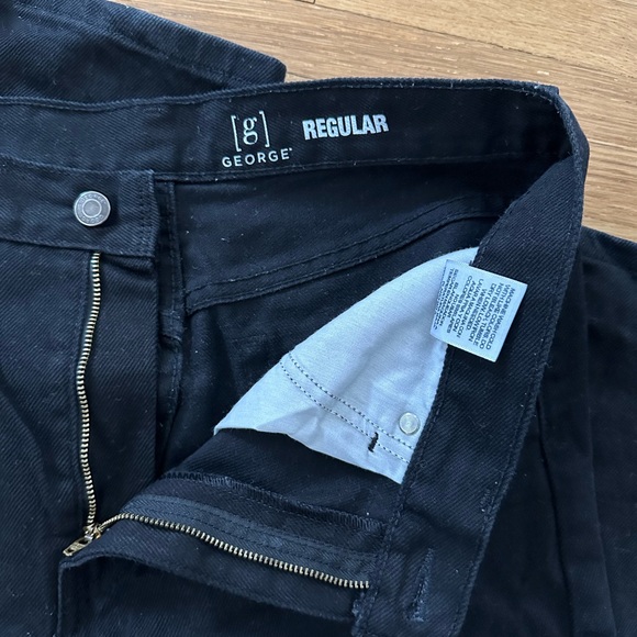 BARELY WORN George Straight leg jeans - Picture 2 of 4